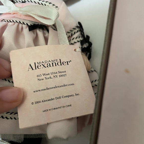 Madame Alexander Party Dress Wendy Doll